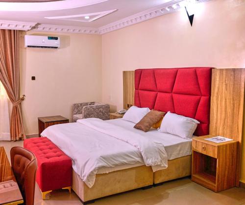 bosanic hotel and suites
