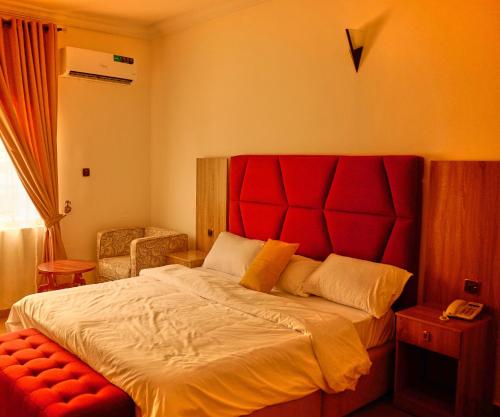 bosanic hotel and suites