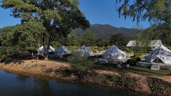 l camp and cafe kohchang
