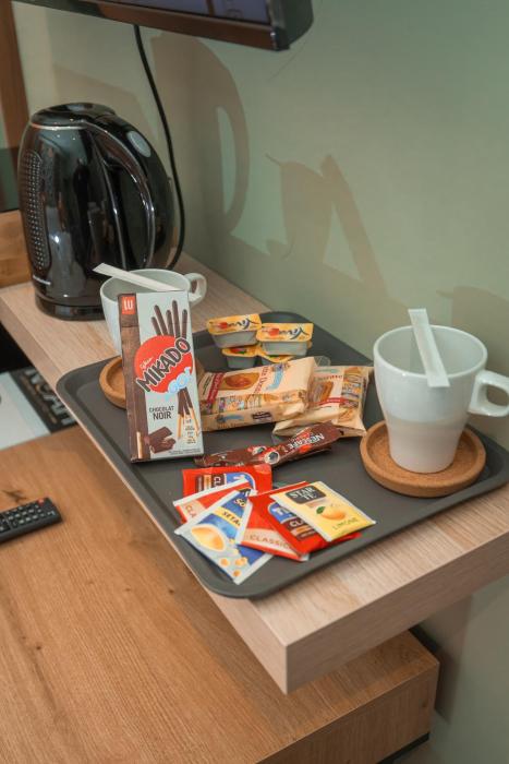 noah gate hotel and suites