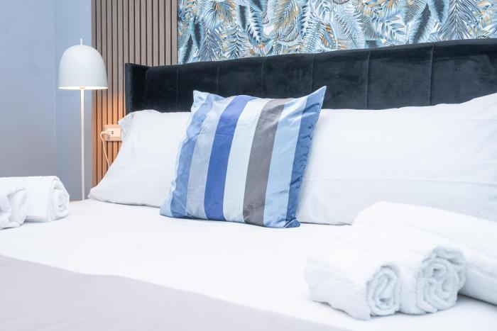 noah gate hotel and suites