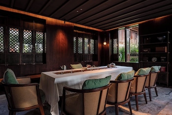 grandjoli damei huasu yunbanshan view resort
