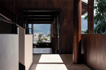grandjoli damei huasu yunbanshan view resort