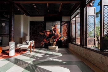 grandjoli damei huasu yunbanshan view resort