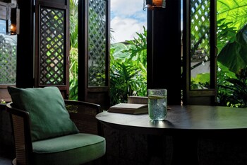 grandjoli damei huasu yunbanshan view resort