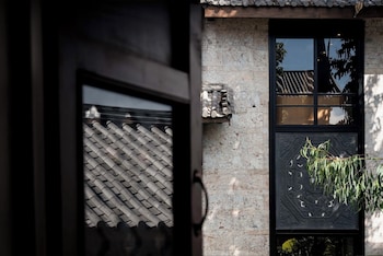 grandjoli damei huasu yunbanshan view resort