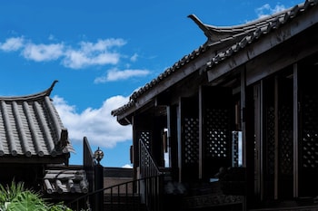 grandjoli damei huasu yunbanshan view resort