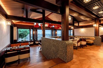 grandjoli damei huasu yunbanshan view resort