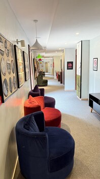 Moz One Executive Guest Rooms-Amore,,2 star