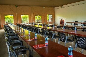 muthu mara river lodge