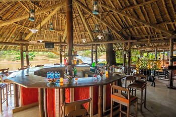muthu mara river lodge