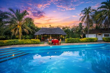 muthu mara river lodge