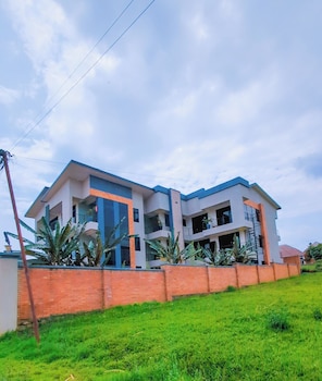 Green Haven Apartment,,4 star