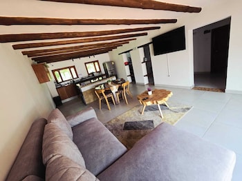 Casa Hotel La Morada,,3 star