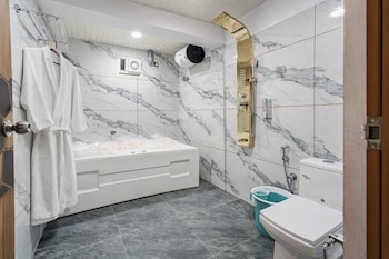 hotel rism suites koramangala