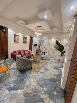 Hotel Saphir Group,,5 star