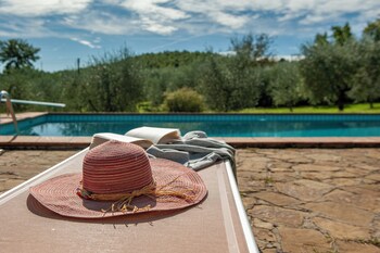 poggio ai pianacci flo apartments