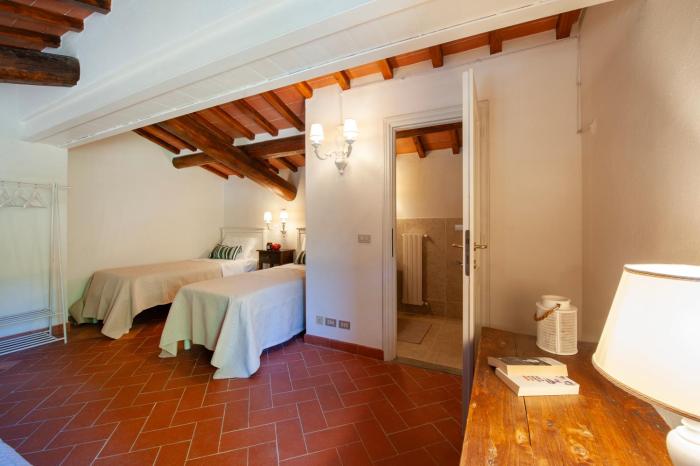 poggio ai pianacci flo apartments