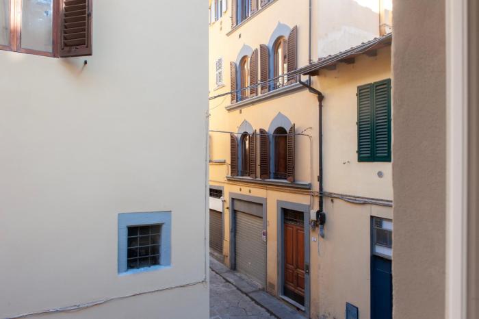 canto rivolto flo apartments