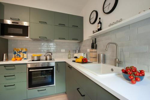 canto rivolto flo apartments