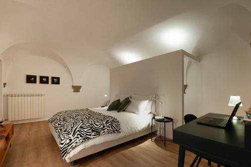 canto rivolto flo apartments