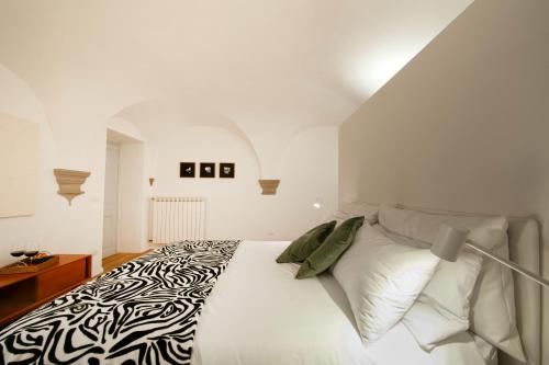 canto rivolto flo apartments