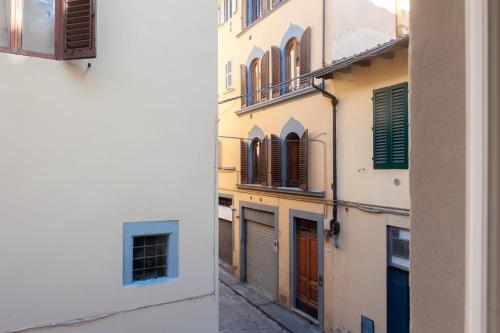 canto rivolto flo apartments