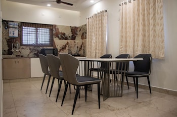 twin villa luxury stays