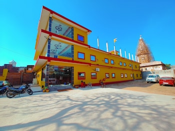 shree venkatesh niliyam 300 m ram temple