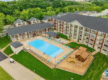 Roark Creek Resort,,5 star