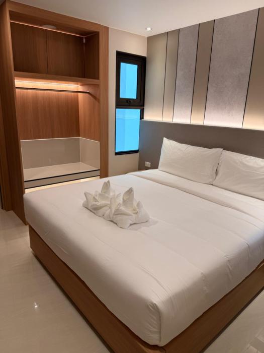 aston hotel pattaya