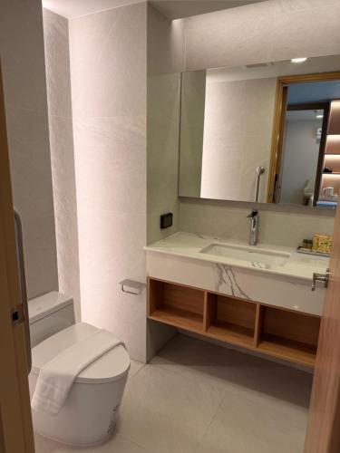 aston hotel pattaya