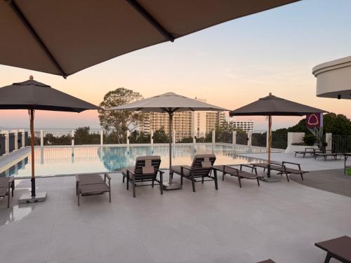 aston hotel pattaya