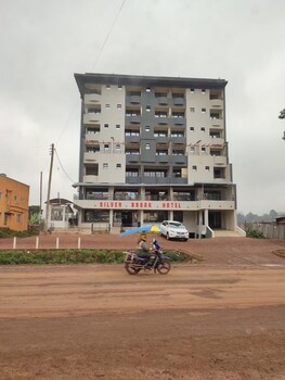 silver brooke hotel othaya