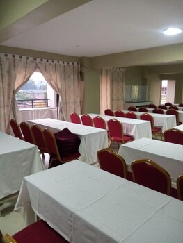 silver brooke hotel othaya