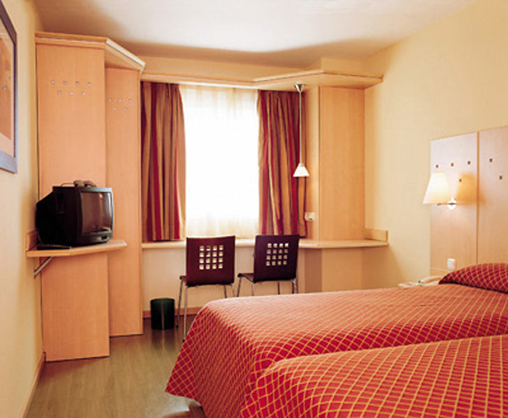 nh madrid barajas airport