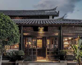 lijiang old town lanshe hotel