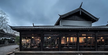 lijiang old town lanshe hotel