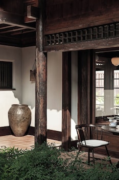 lijiang old town lanshe hotel