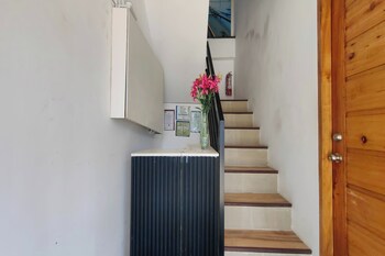 evas guest house
