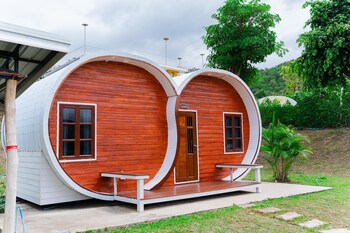 honey queen resort