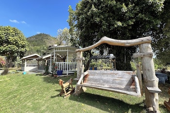 honey queen resort