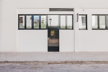 Valencia Apartments By Olala Homes,,2 star