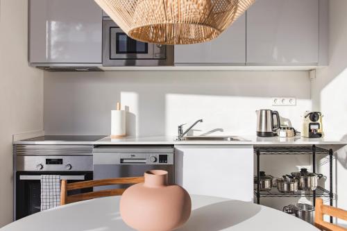 valencia apartments by olala homes