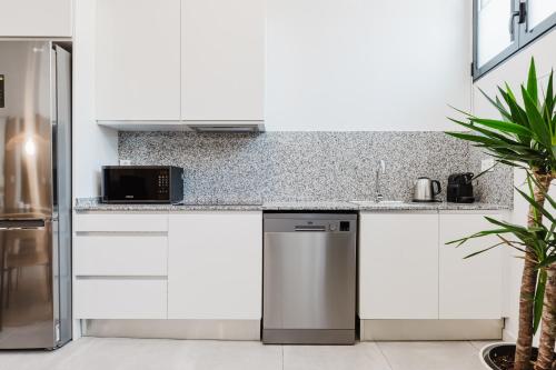 valencia apartments by olala homes