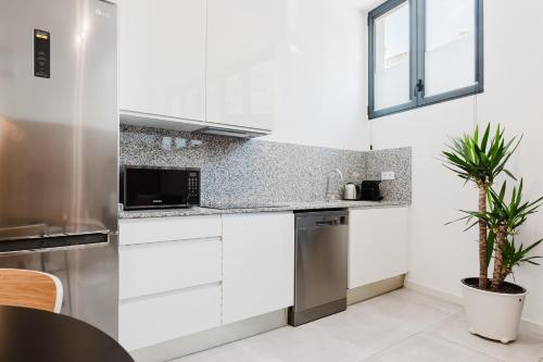 valencia apartments by olala homes