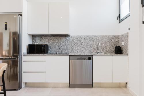valencia apartments by olala homes