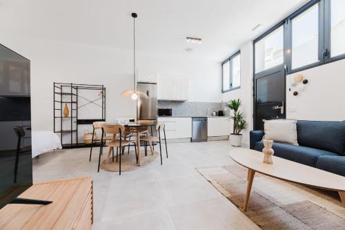 valencia apartments by olala homes