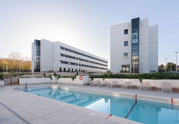 Stephouse Pozuelo Europa,,3 star