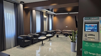City Deluxe Apartments,,4 star